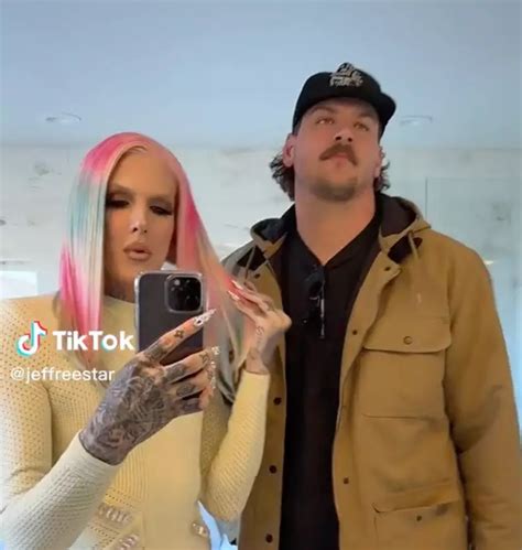 Jeffree Star confirms who his NFL boo is and what。